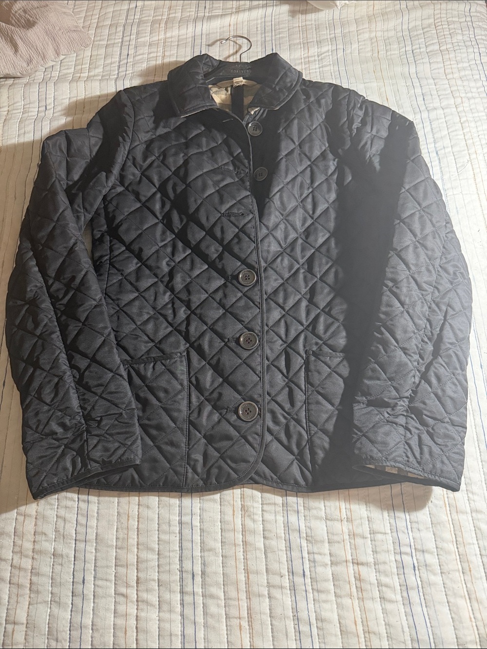 Burberry Women's Jacket - Black quilted